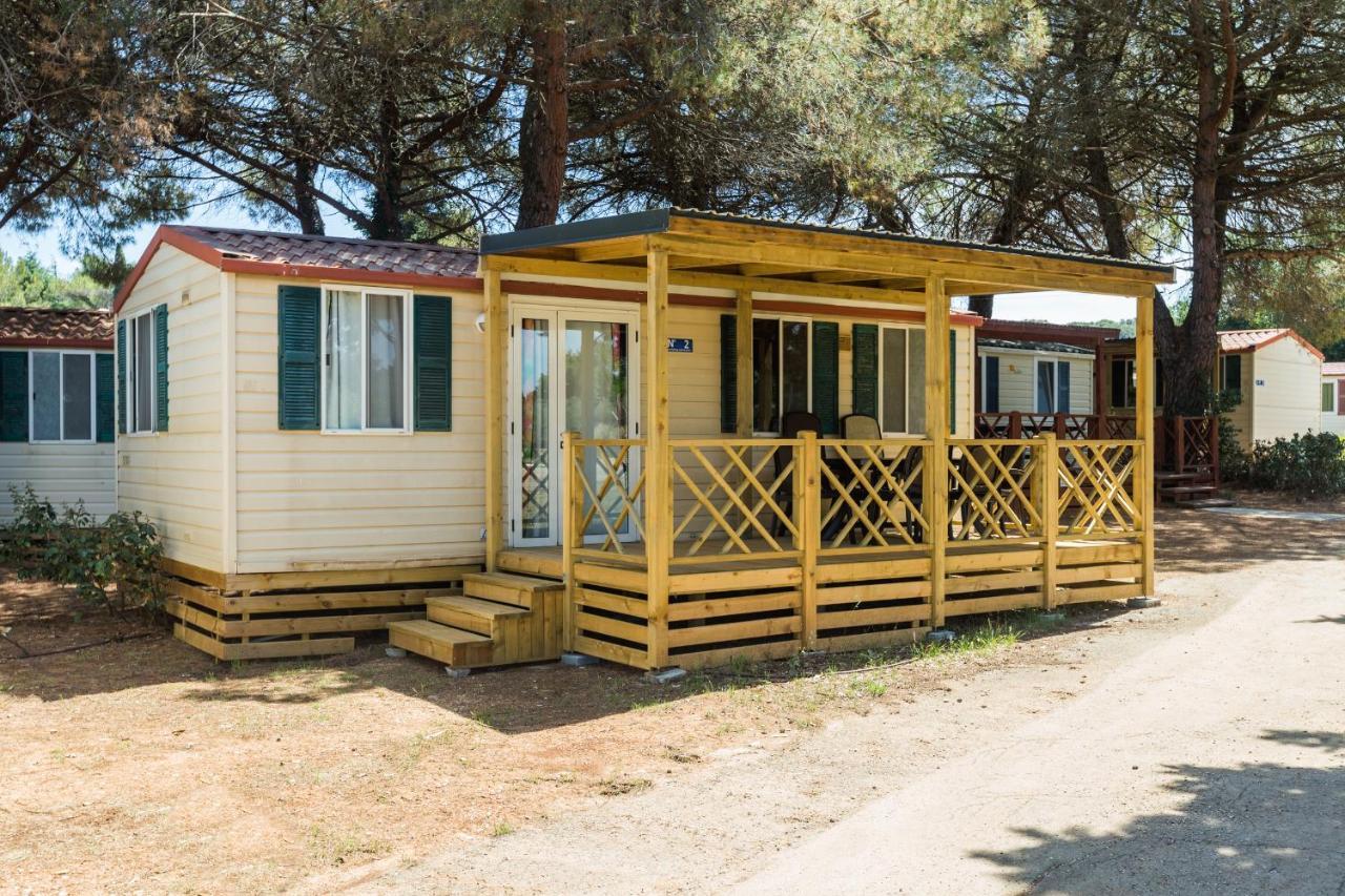 Camping Adria Mobile Homes In Brioni Sunny Camping Pula Exterior photo